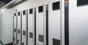 Industrial Applications of Frequency Converters Industrial Applications of Frequency Converters